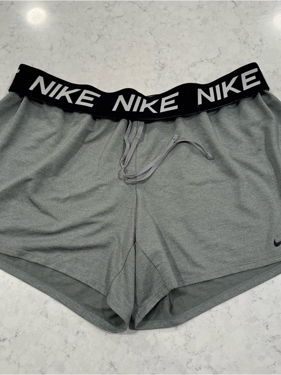 Nike Pants - Nike Dri-Fit Women’s XL Training Shorts Elastic Logo Waistband Athletic Workout
